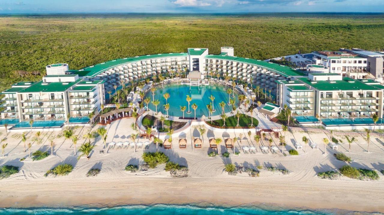 ヘブン リビエラ カンクン リゾート アンド スパ【大人専用・オールインクルーシブ】 Alfredo V. Bonfil エクステリア 写真 Aerial view of the resort